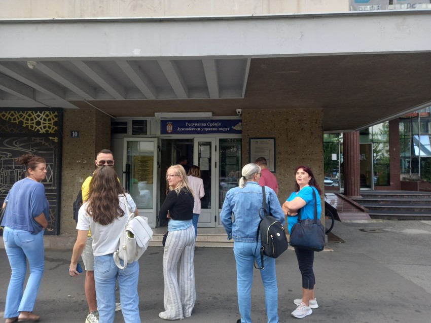 okupljanje prevarenih građana