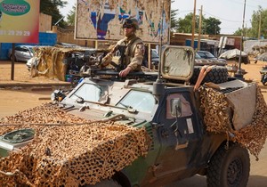 Francuske trupe prolaze kroz Niamej dok napuštaju Niger 10. oktobra 2023.