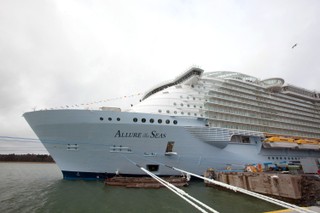 Potomkowie „Titanica” dzielą rynek rejsów, rządzą na morzach i liczą zyski