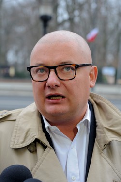 "Wprost": Wódka, wino i whisky. Tak Kamiński świętował swój awans