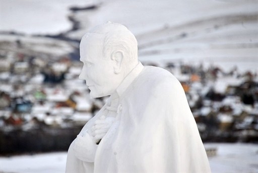 SLOVAKIA - JESUS - STATUE