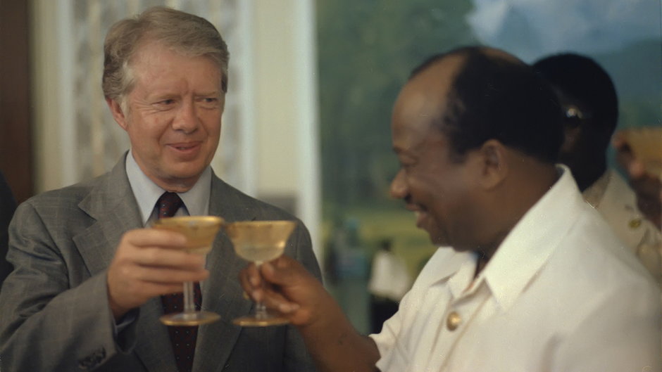 Prezydent USA Jimmy Carter z wizytą u Williama Tolberta Oficjalna fotografia z 1978 roku (wikipedia).