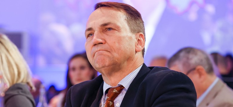 Sikorski uderza w Putina. "Jest wyrzutkiem"