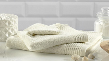 Hit! Te personalizowane i ultramiękkie ręczniki szyją polskie krawcowe