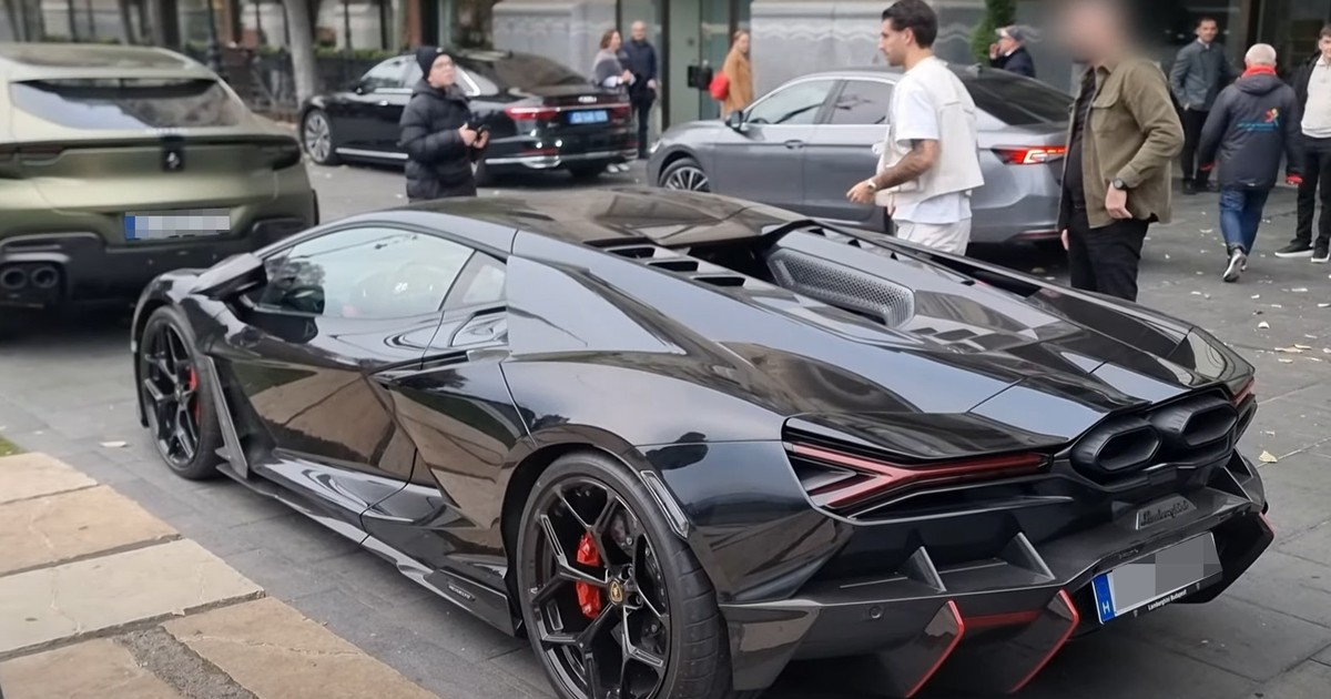 Jákob Zoltán átengedte a Lamborghinijét Szoboszlainak