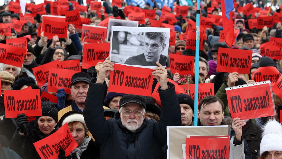 March in memory of Boris Nemtsov held in St Petersburg