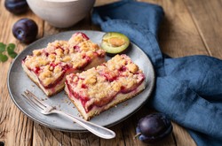 Bardzo łatwe ciasto ze śliwkami. Przepis od Danuty Martyniuk