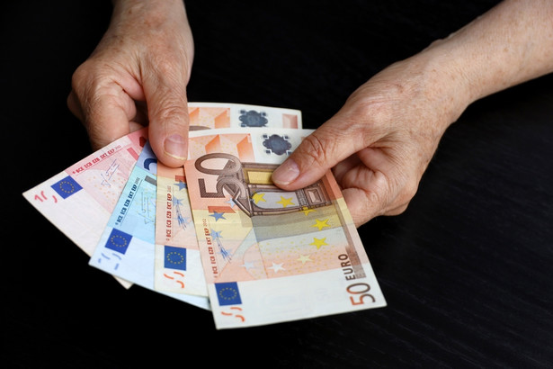 Reforma emerytalna we Francji wzbudza burzliwe dyskusje. Senat przyjął projekt z kilkoma poprawkami