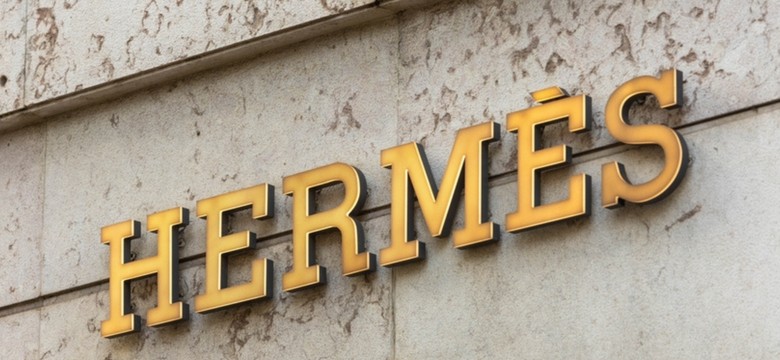 Duplikat luksusowej torebki hitem w sieci sklepów. Internet oszalał