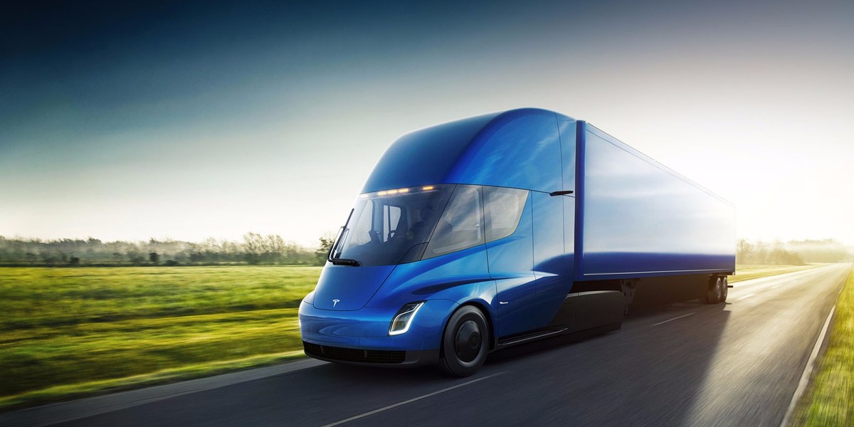 Tesla Semi to pierwsza ciężarówka firmy