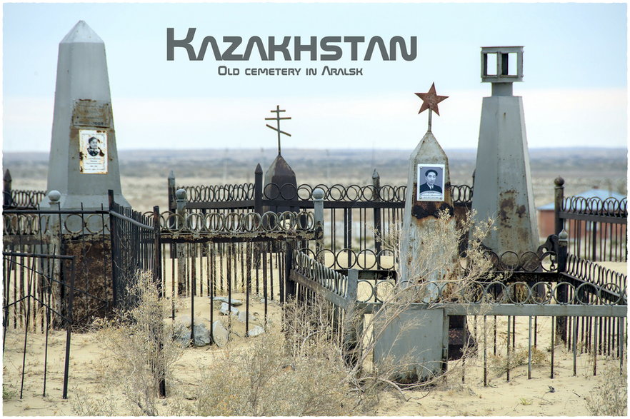 Stary cmentarz w Aralsku kiedyś leżał nad brzegiem jeziora