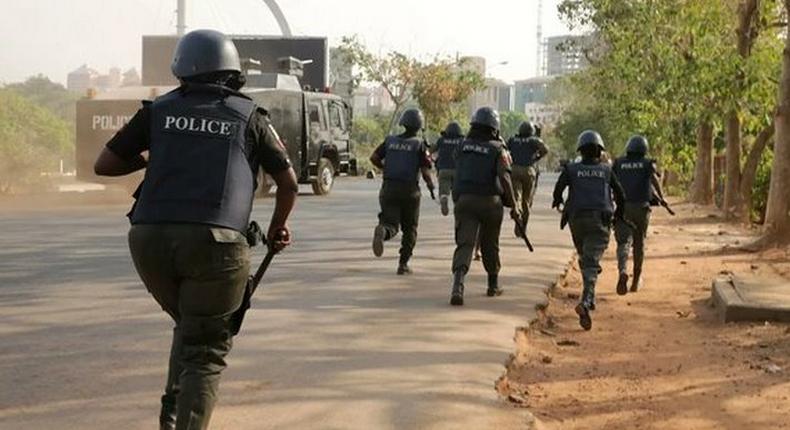 Policemen run for their lives as robbers attack empty bullion van