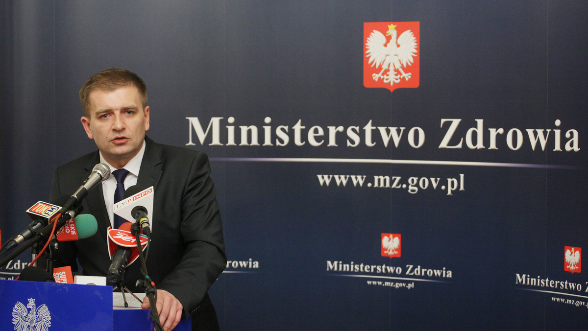 Minister zdrowia Bartosz Arłukowicz poinformował, że resort przygotował projekt nowelizacji ustawy refundacyjnej, który przewiduje usunięcie przepisów dot. karania lekarzy.