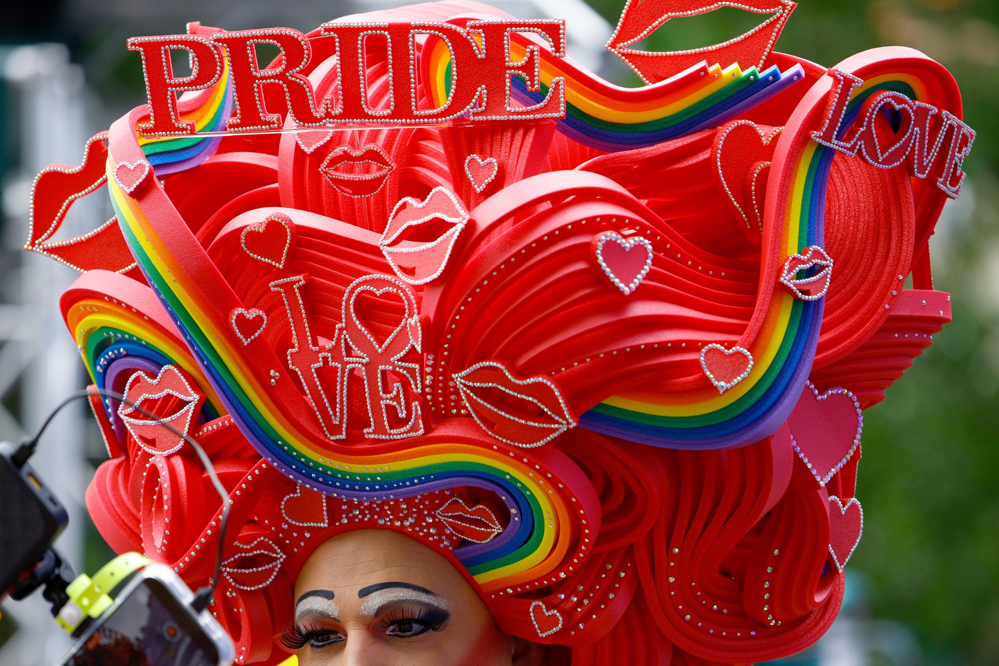 V Berlíne sa uskutočnil pochod Pride na podporu práv ľudí hlásiacich sa ku komunite LGBTQ+ .