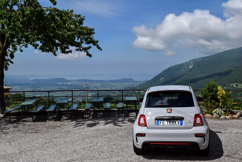 Abarth 595 Competizione