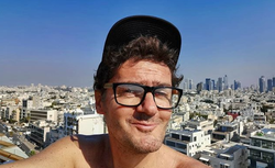 Kuba Wojewódzki pokazuje zdjęcia z wakacji w Izraelu i przyznaje: Jestem wieśniakiem