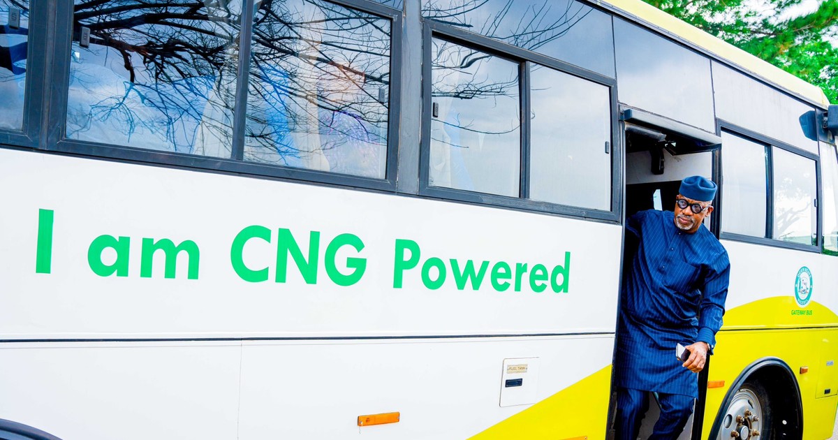 Abiodun inaugurates CNG mass transit buses in Ogun State - Vimarsana News