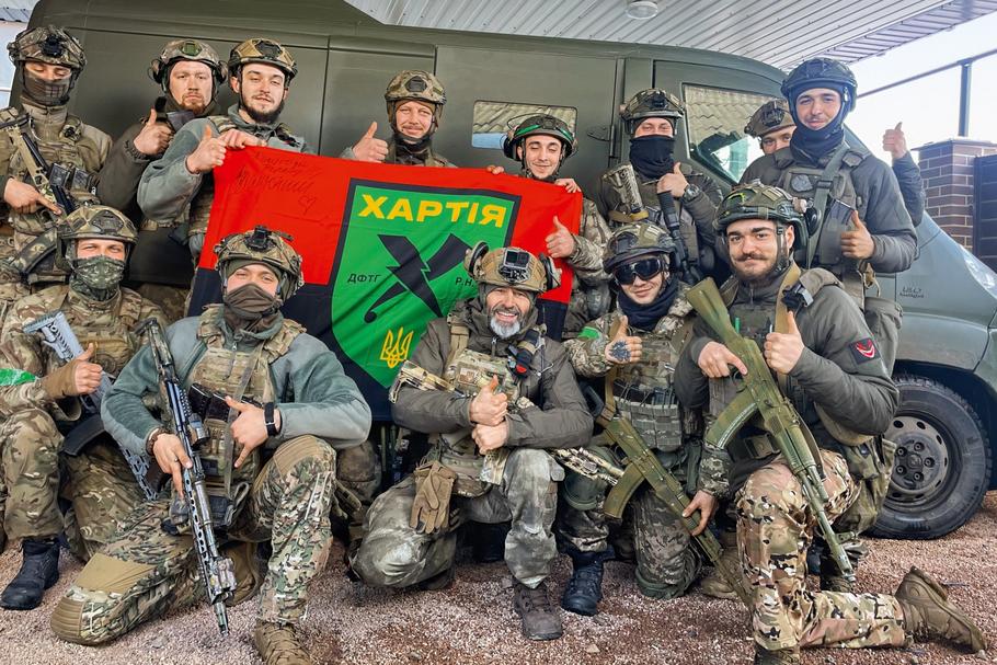 W grudniu 2022 r., po walkach w regionach Charkowa i Ługańska, Karta dołączyła do obrony Bachmutu