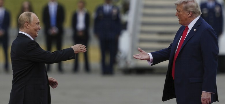 Putin śle gratulacje, Trump nie kryje niechęci. Reakcje na nowego przywódcę Iranu