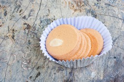 Nieważne, czy wafle są suche, czy mokre. Mają mieć taki sam, niższy VAT