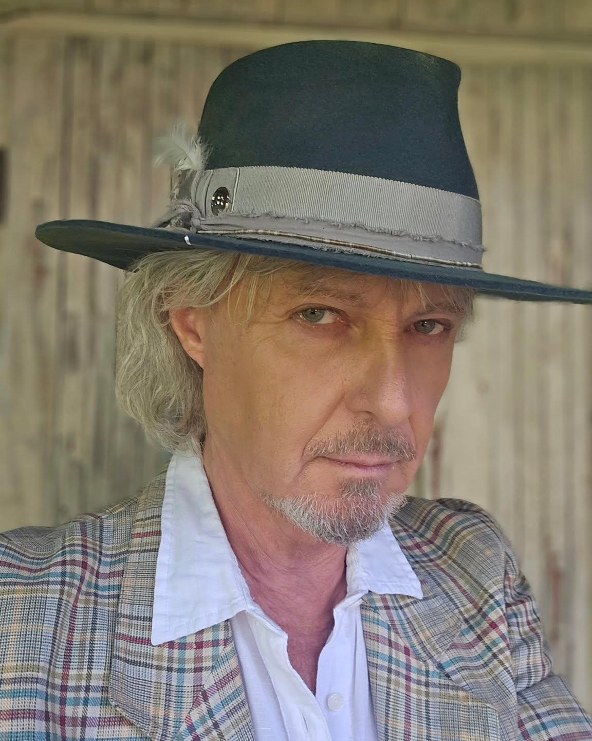 Spevák Peter Nagy.
