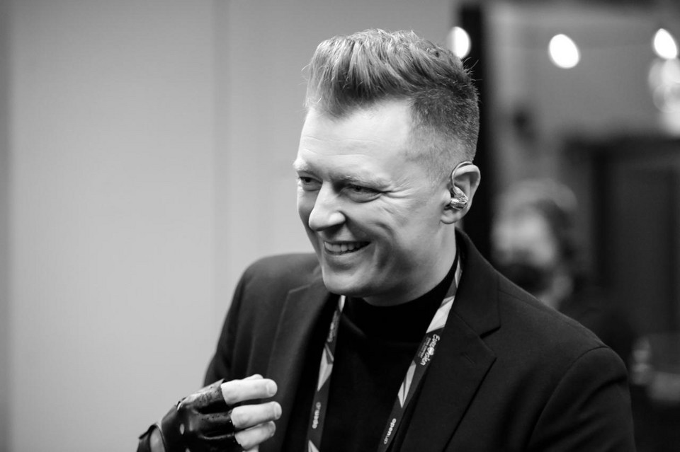 Rafał Brzozowski za kulisami sceny na Eurowizji 2021