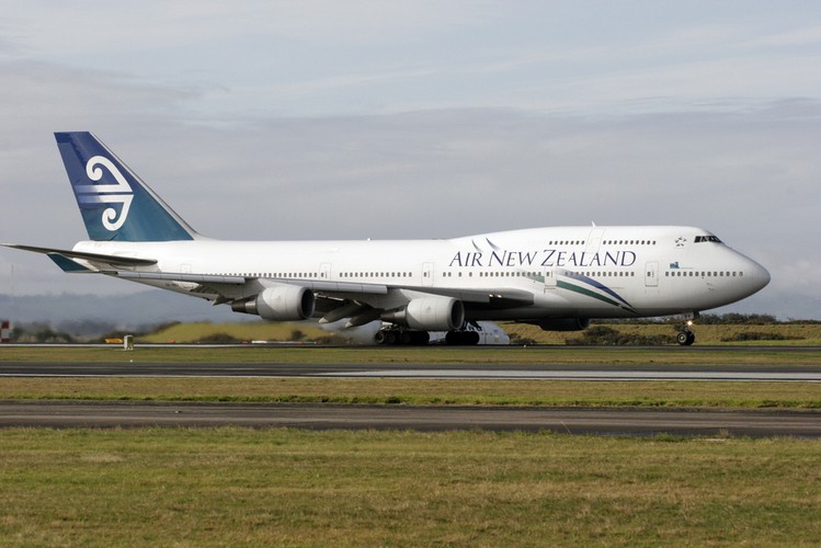 Air New Zealand z wynikiem 87,76 procent punktualnych lotów zostały najbardziej punktualnymi liniami lotniczymi z Australii i Oceanii w 2012 roku.