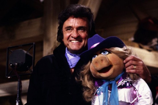 Rasizm w "Muppet Show"? Kontrowersyjny Johnny Cash na tle flagi Konfederacji