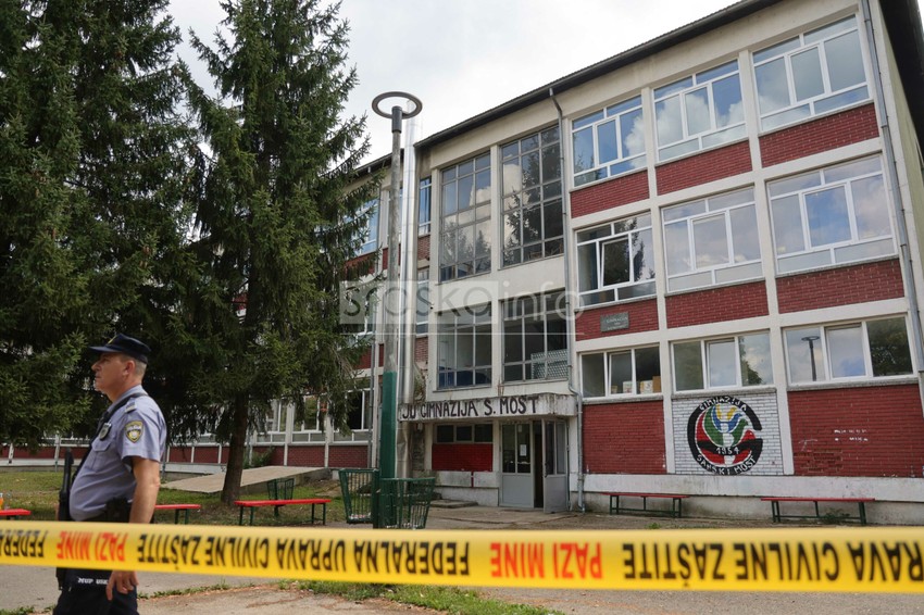 Ubistvo u Sanskom mostu