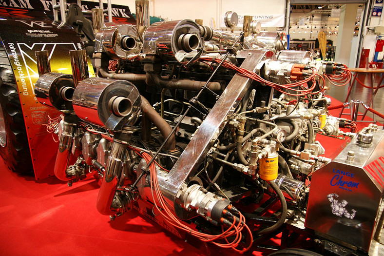 Essen Motor Show 2009: 8 x turbo