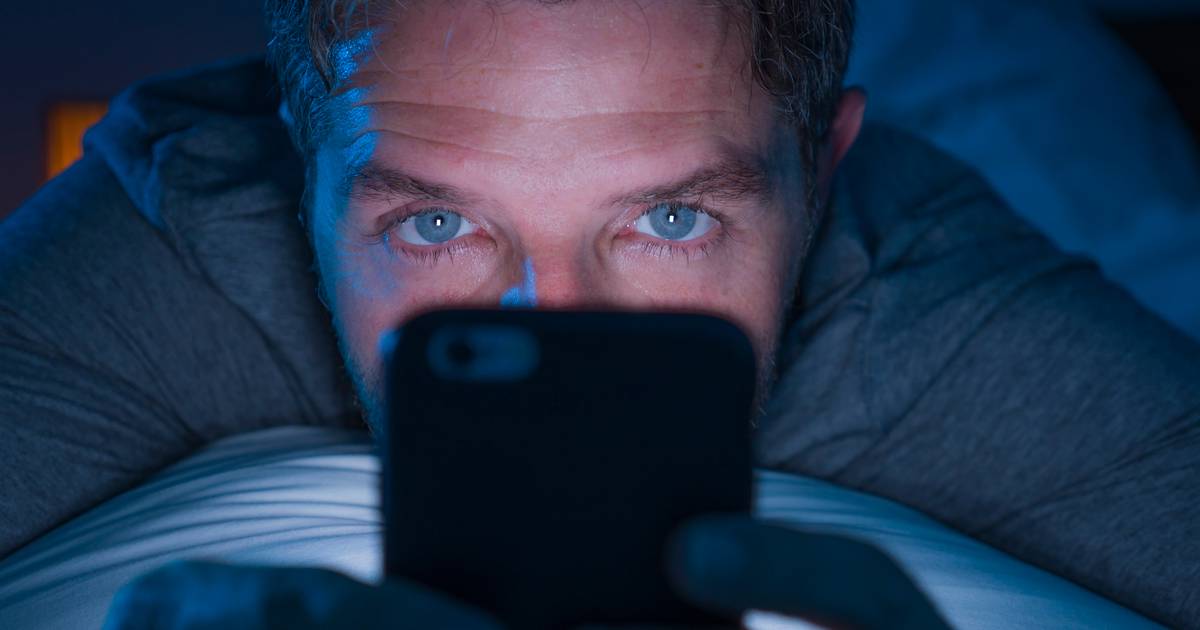 "Seagulling" — nowy, toksyczny trend randkowy podbija media społecznościowe