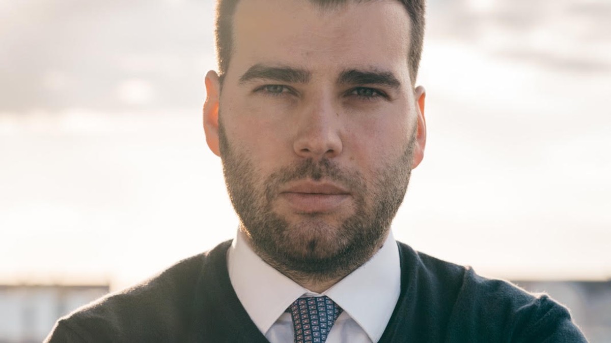 Dusan Komar 