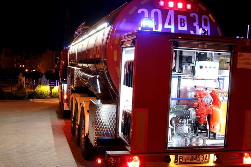 Zobacz największą cysternę strażacką w Polsce! FOTO