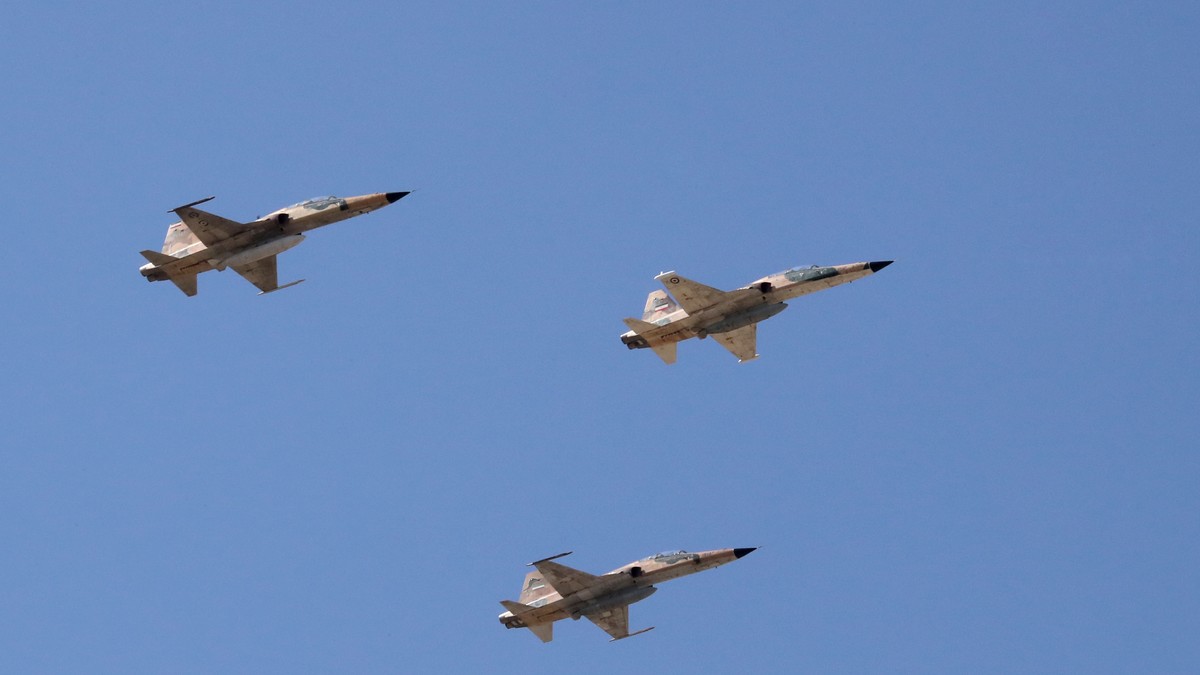 Iranski borbeni avioni