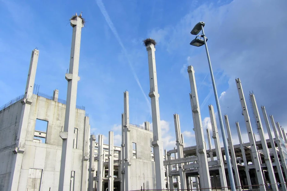 Rode na nedovrsenoj zgradi