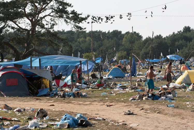 Sprzątanie po Przystanku Woodstock