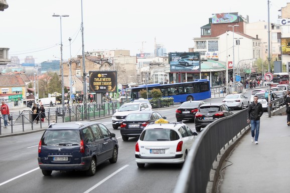 (VIDEO) "Ova lampica kada se upali, STAJETE ODMAH, tu dalje nema vožnje!": Automehaničar Đorđe otkriva  šta vozači masovno ignorišu, pa naprave problem sebi