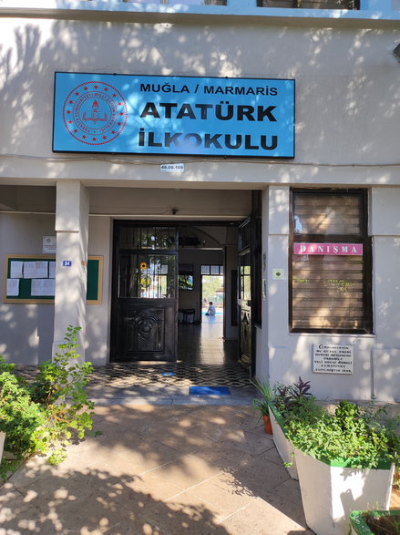 W Turcji rozpoczęła się szkoła