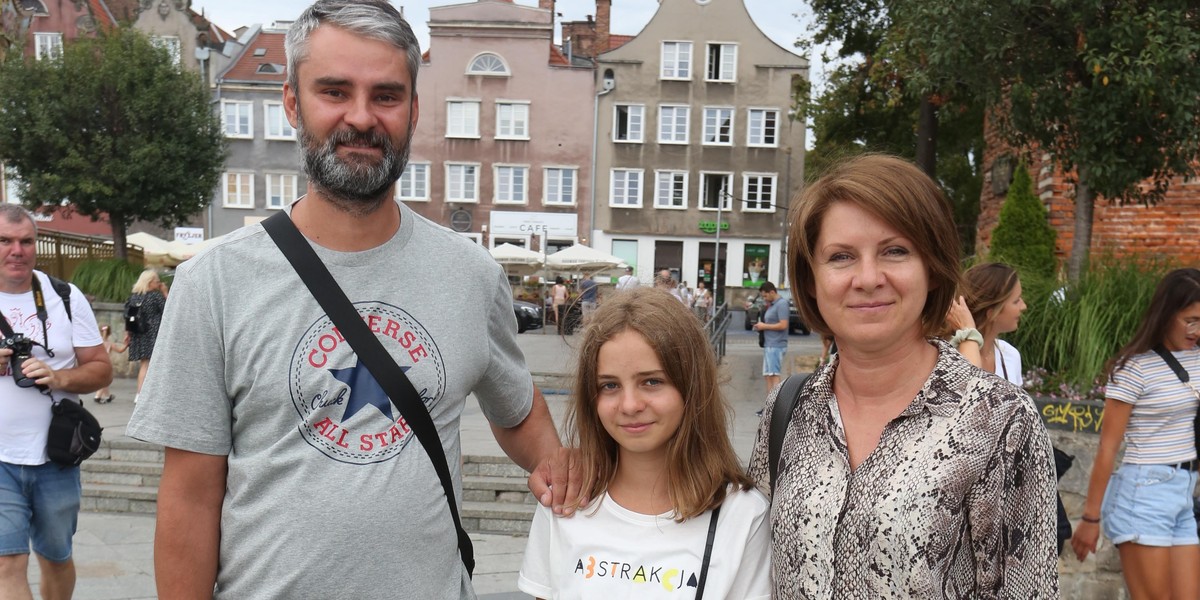 Łukasz (40 l.) i Bogumiła(40 l.) Kołodziejczukowie z córką Leną (11 l.)