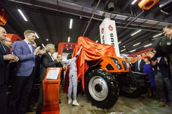 Ursusem do Zambii za rządowy kredyt? 'Odmowa goni odmowę'. Spółka skarży się na brak wsparcia