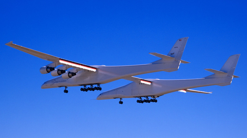 Stratolaunch Roc - największy samolot świata