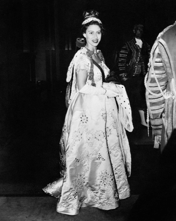 Małgorzata podczas koronacji Elżbiety II w 1953 r.