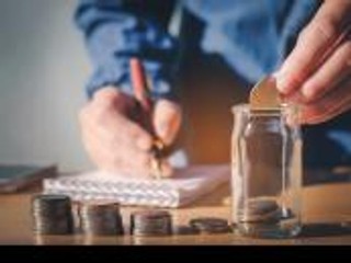 10 proc. najbogatszych Polaków posiada 40 proc. wartości całkowitego majątku nas wszystkich. Czego jeszcze dowiadujemy się z raportu NBP?