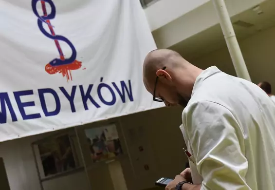 "Opowiem Wam, jak to jest być młodym lekarzem w Polsce". Ten post polubiło 13 tys. osób