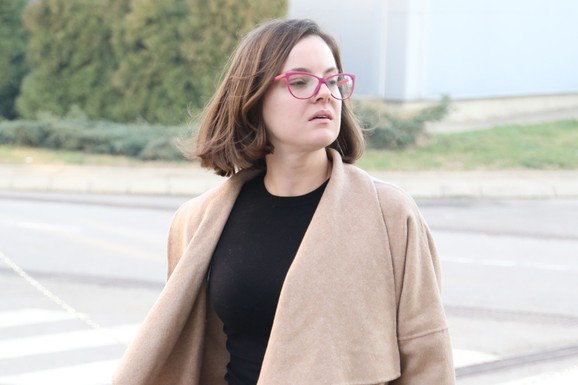"TEŠKO MI JE, RASPADAM SE" Slavica Ćukteraš borila se sa bivšim mužem oko STARATELJSTVA, a onda se desio obrt: "Dobila je stan od oca"