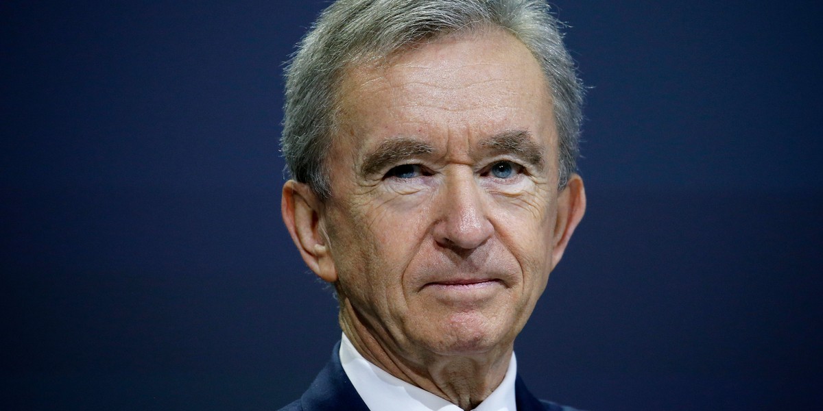 Bernard Arnault został drugim najbogatszym człowiekiem świata. Jest współwłaścicielem i prezesem największej luksusowej grupy na świecie: LVMH. 