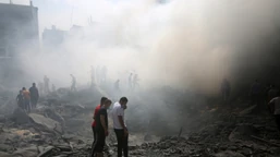 wznowienie pomocy humanitarnej w gazie. izrael wprowadza "przerwy huma