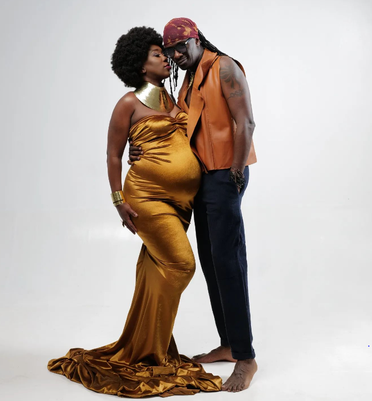 Wahu and Nameless babybump shoot