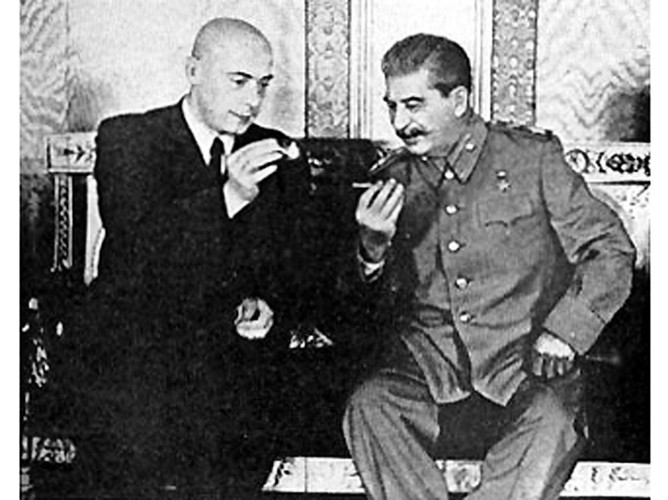 Stalin z Cyrankiewiczem (premier RP i PRL w latach 1947–1952 i 1954–1970 1947 r.)