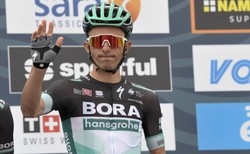 Majka na podium wyścigu Tirreno-Adriatico. Yates zwycięzcą